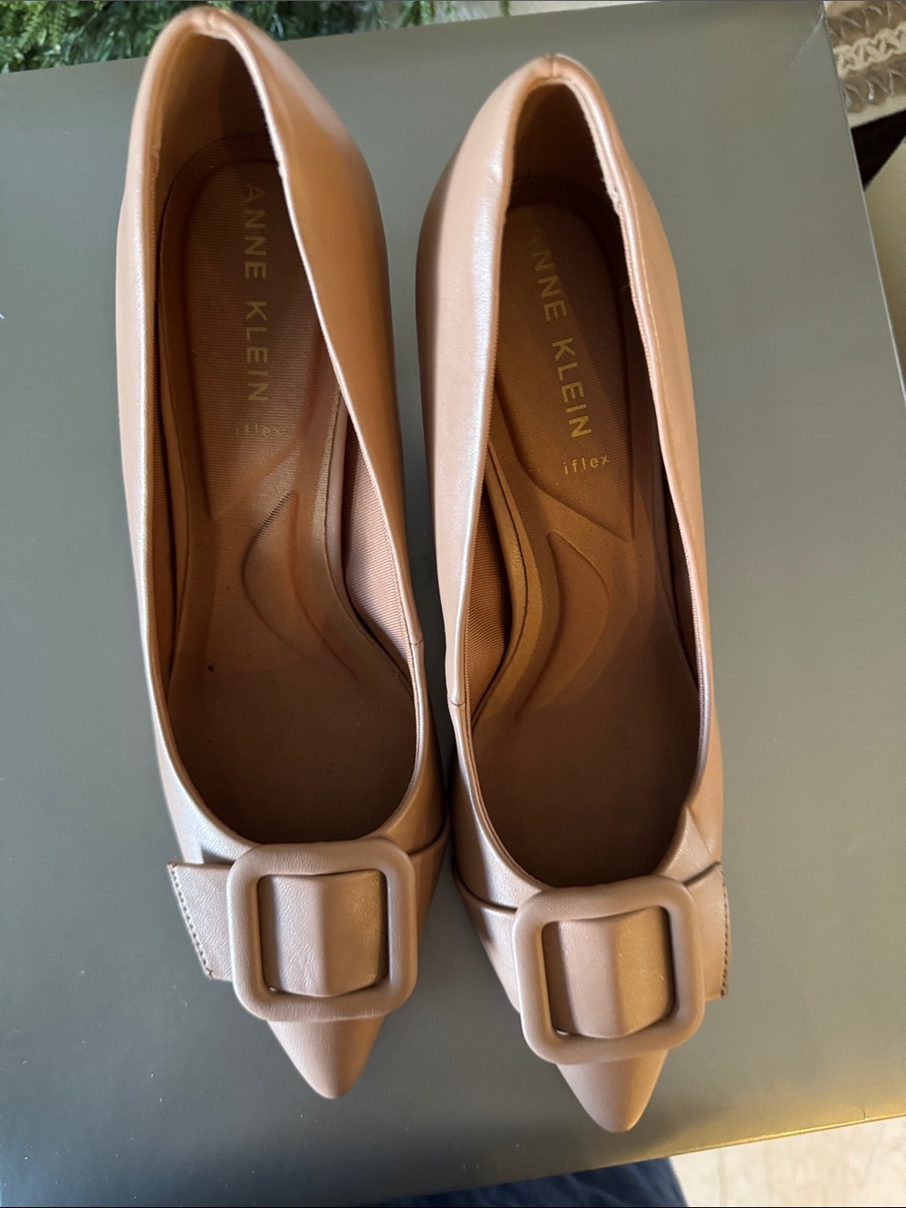 Shoes - Picture 5 of 6